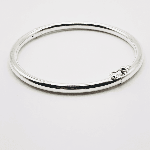 Thick silver bracelet