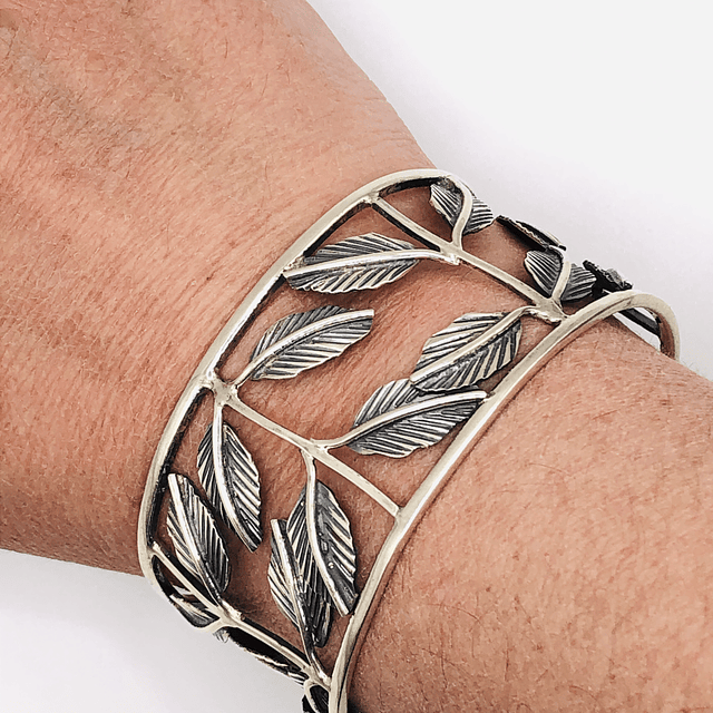 Leaves Bangle