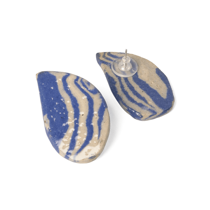 Aros de papel cerámico y pin de plata 1