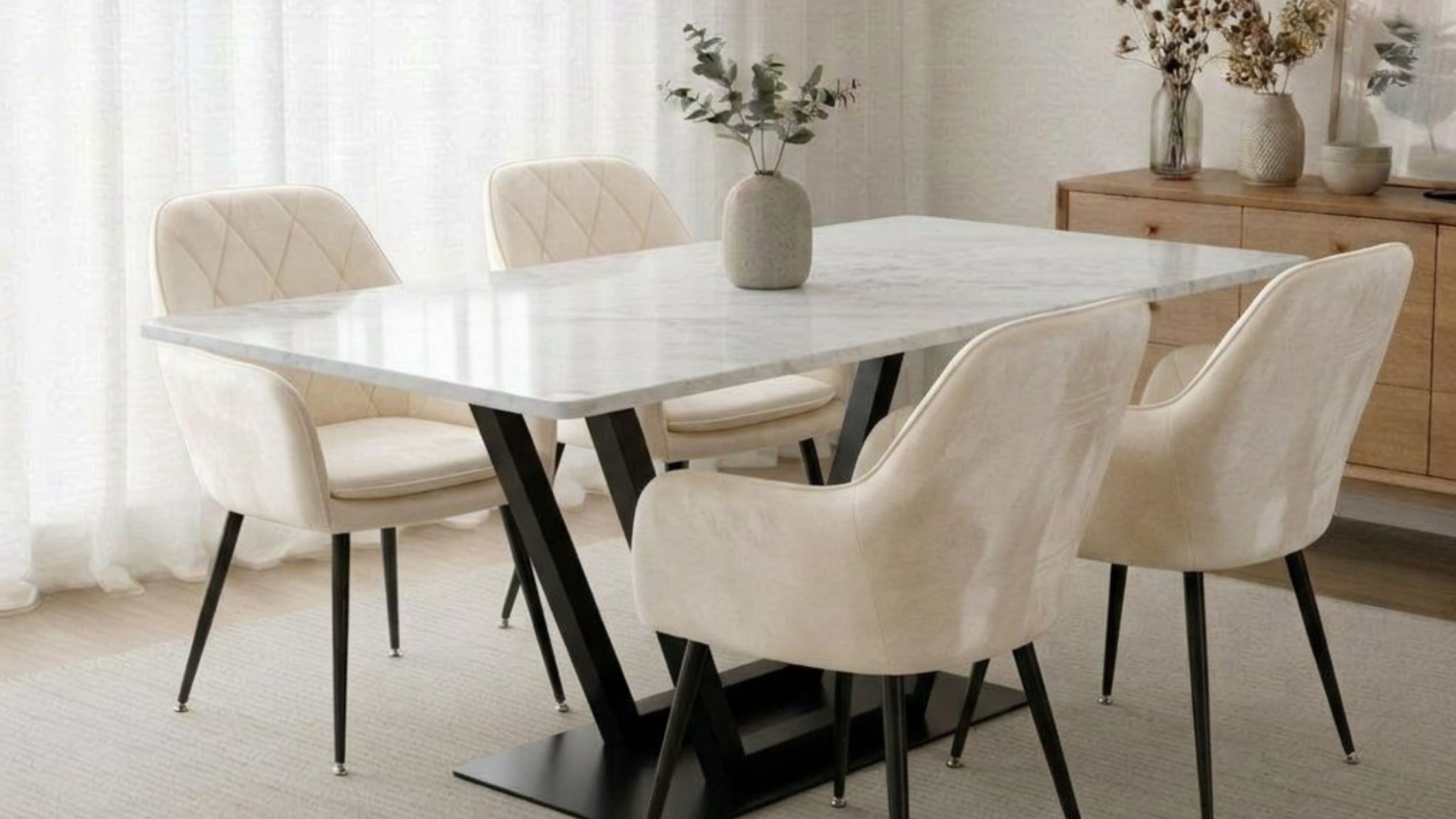 Comedor 4 Sillas: Cómo Elegir el Set Perfecto para tu Hogar