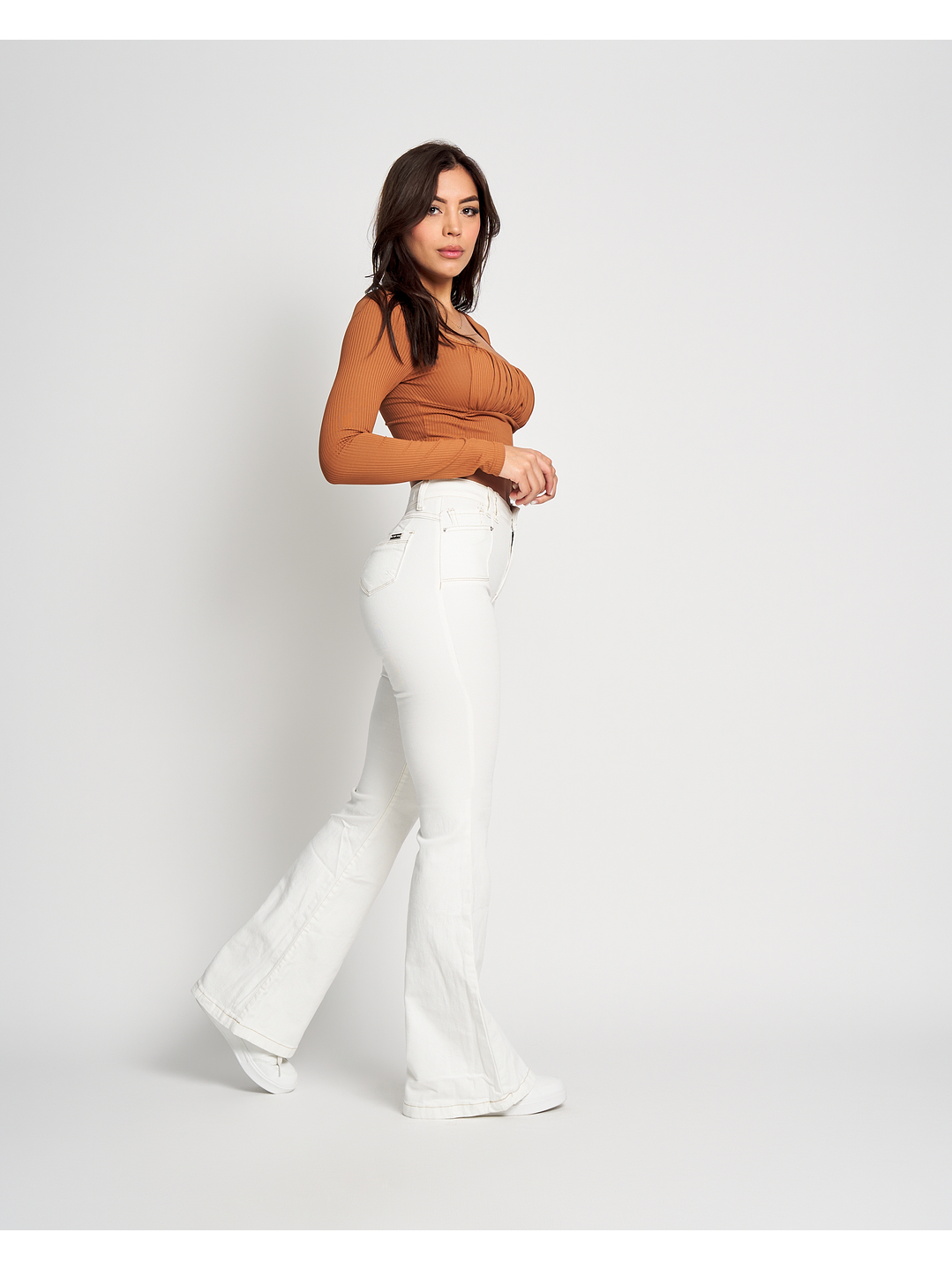 MODELO: ANDY | FLARE JEANS | (tallaje pequeño) 3