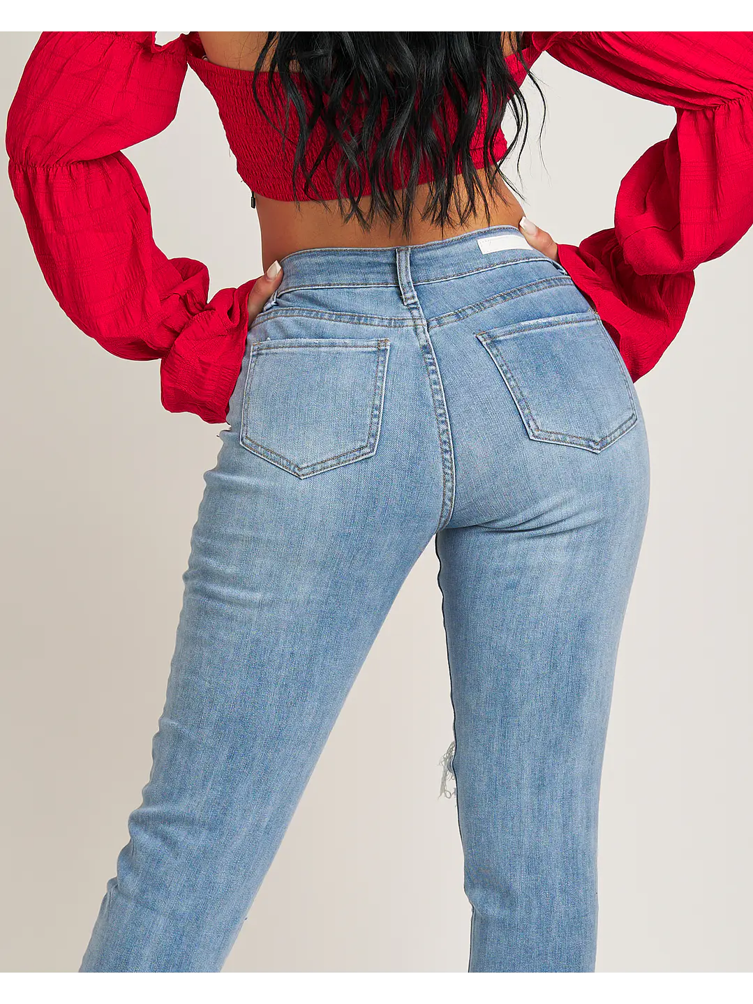 MODELO: CAROL | MOM JEANS 6
