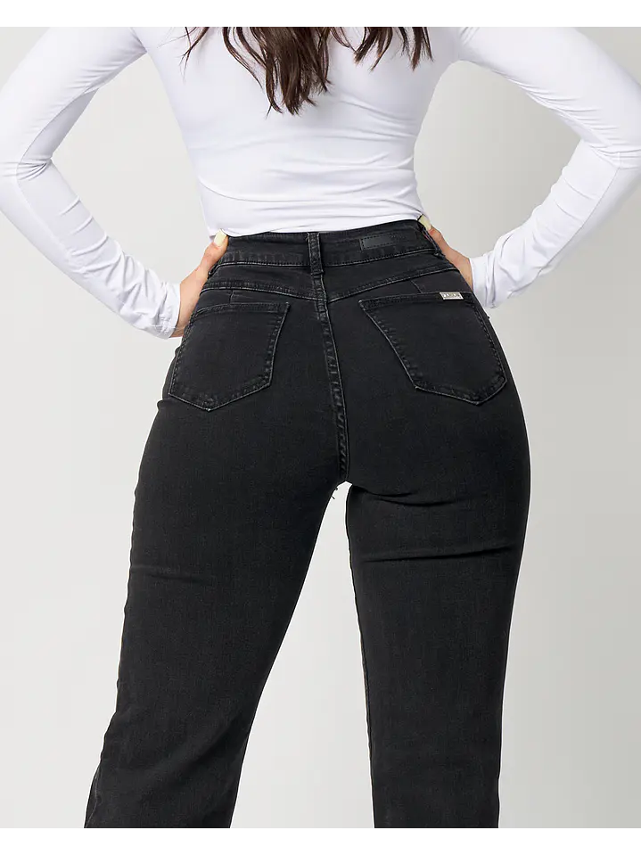 MODELO: CARLOTA | WIDE LEG | RECTO 8