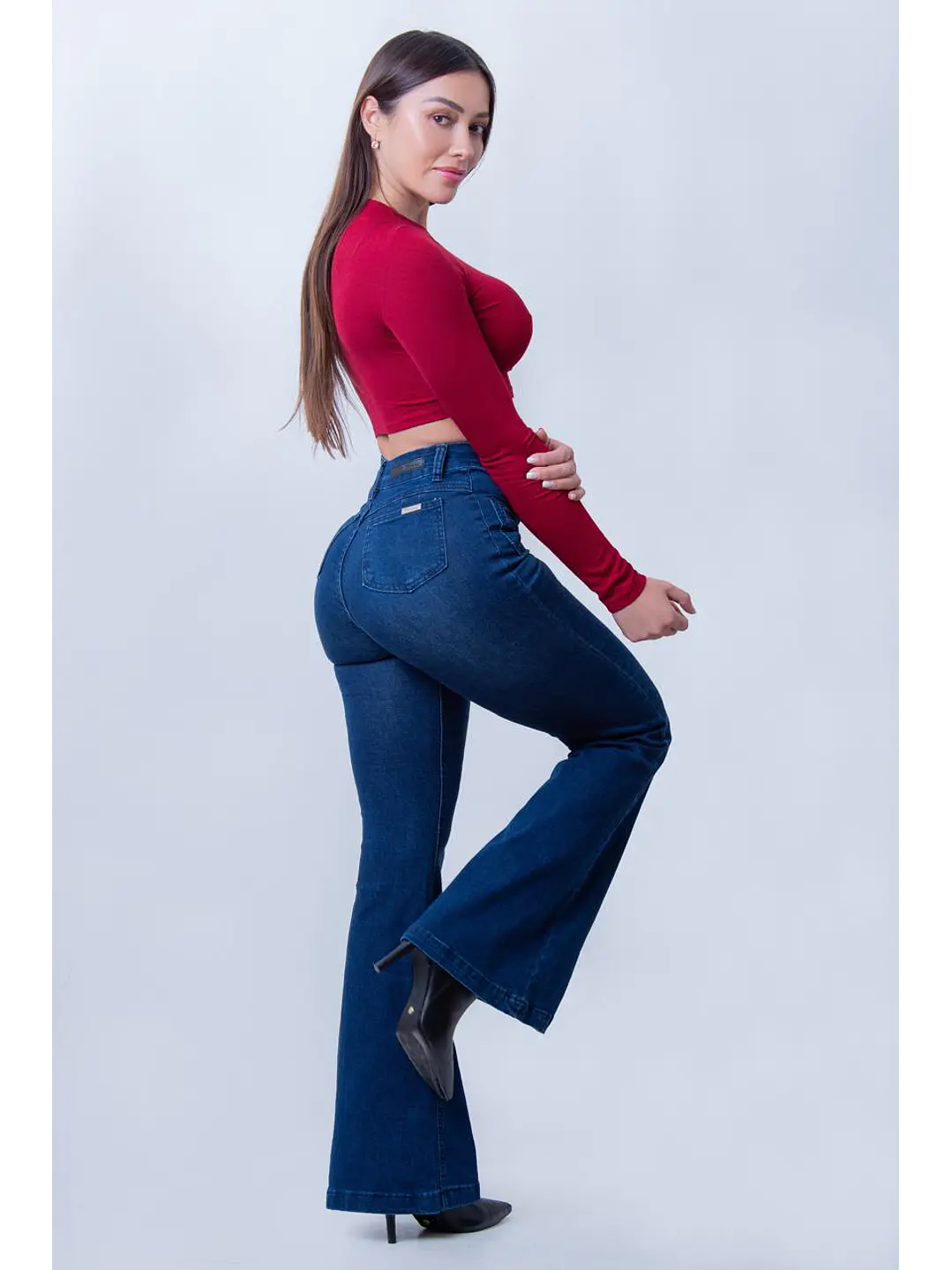 MODELO: PAZ | FLARE JEANS | (TALLAJE PEQUEÑO) 4