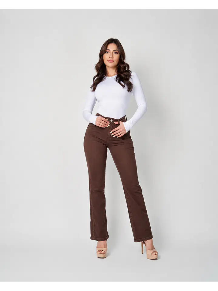 MODELO: VALE | WIDE LEG | RECTO 3