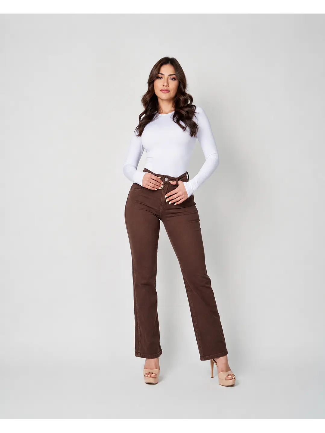 MODELO: VALE | WIDE LEG | RECTO 5