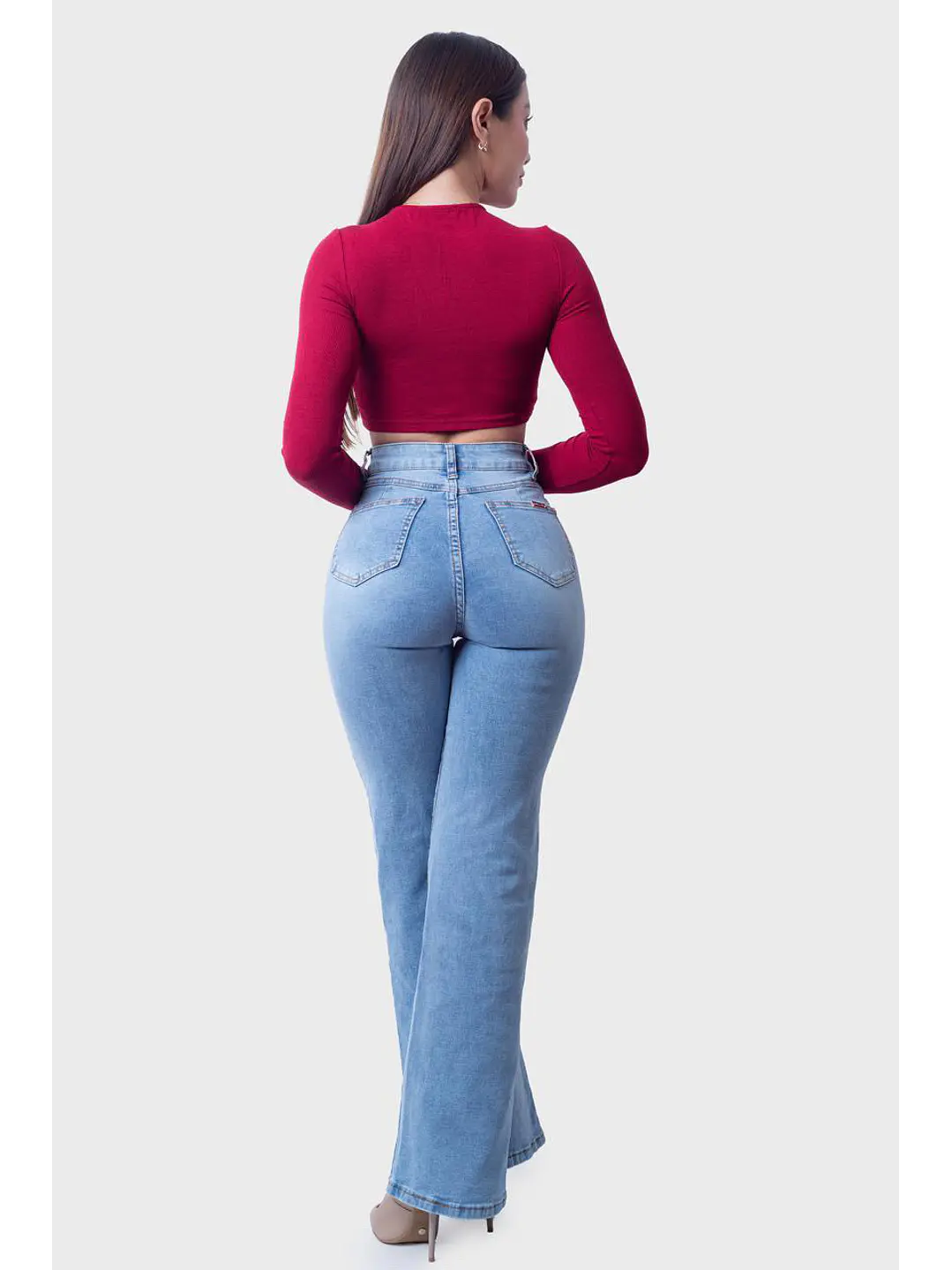 MODELO: CELESTE | WIDE LEG | RECTO 3