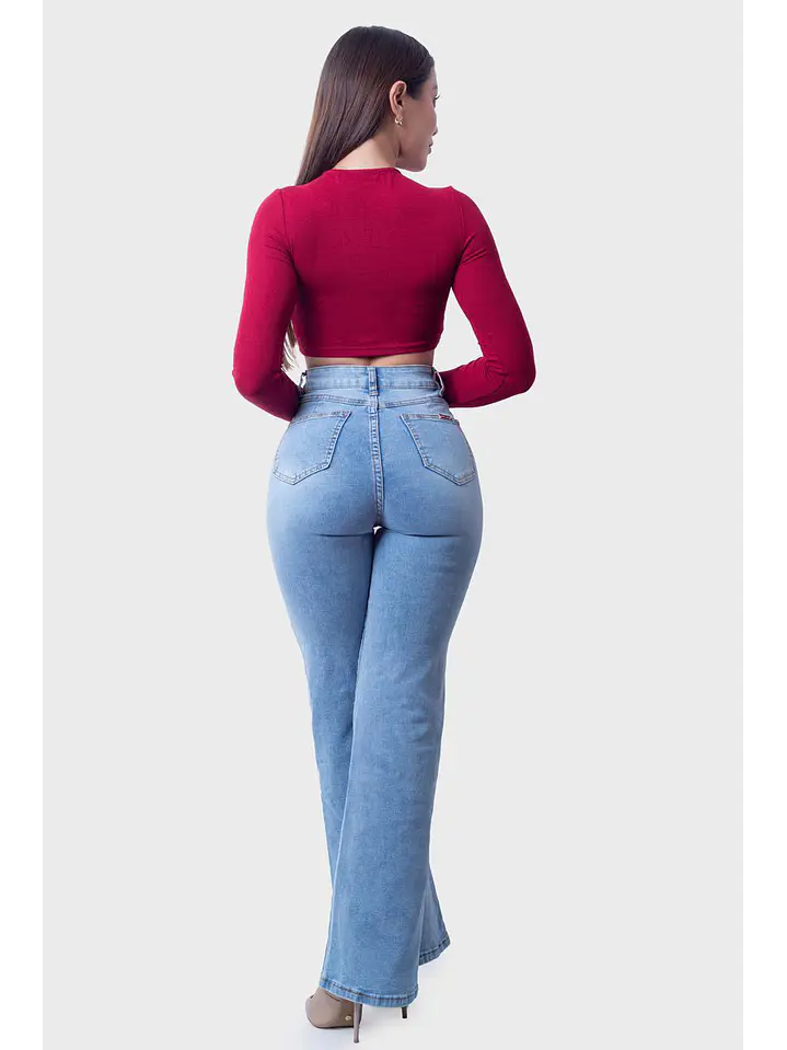 MODELO: CELESTE | WIDE LEG | RECTO 3