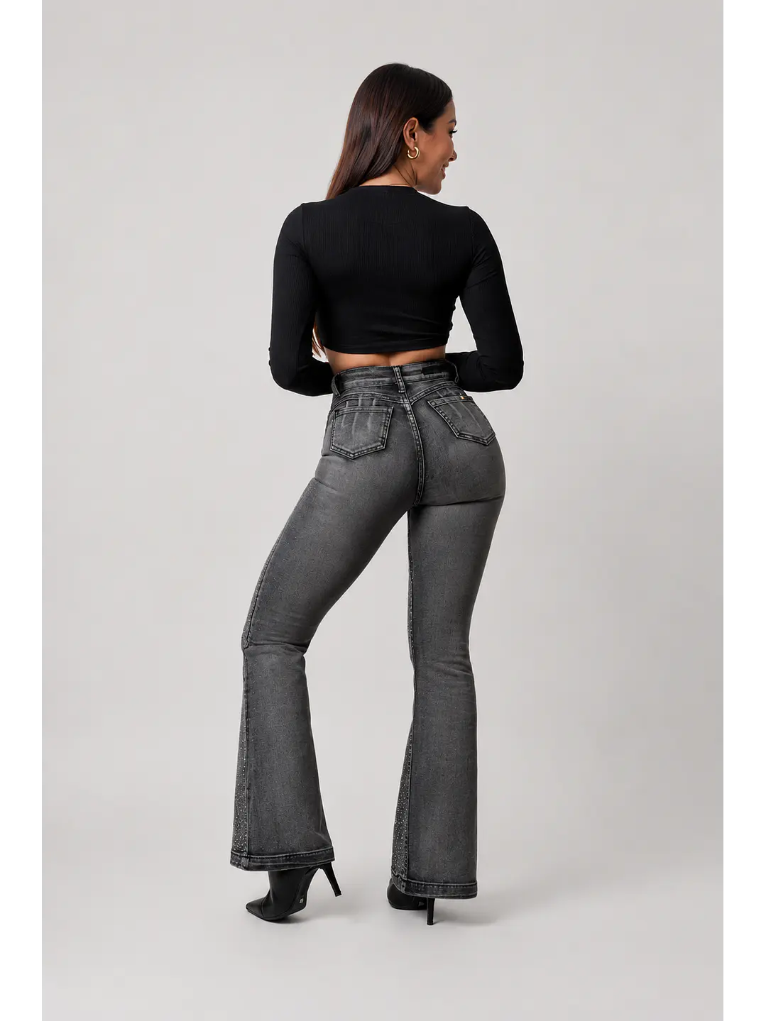 MODELO: MALI | FLARE JEANS CON BRILLOS (TALLAJE PEQUEÑO) 6