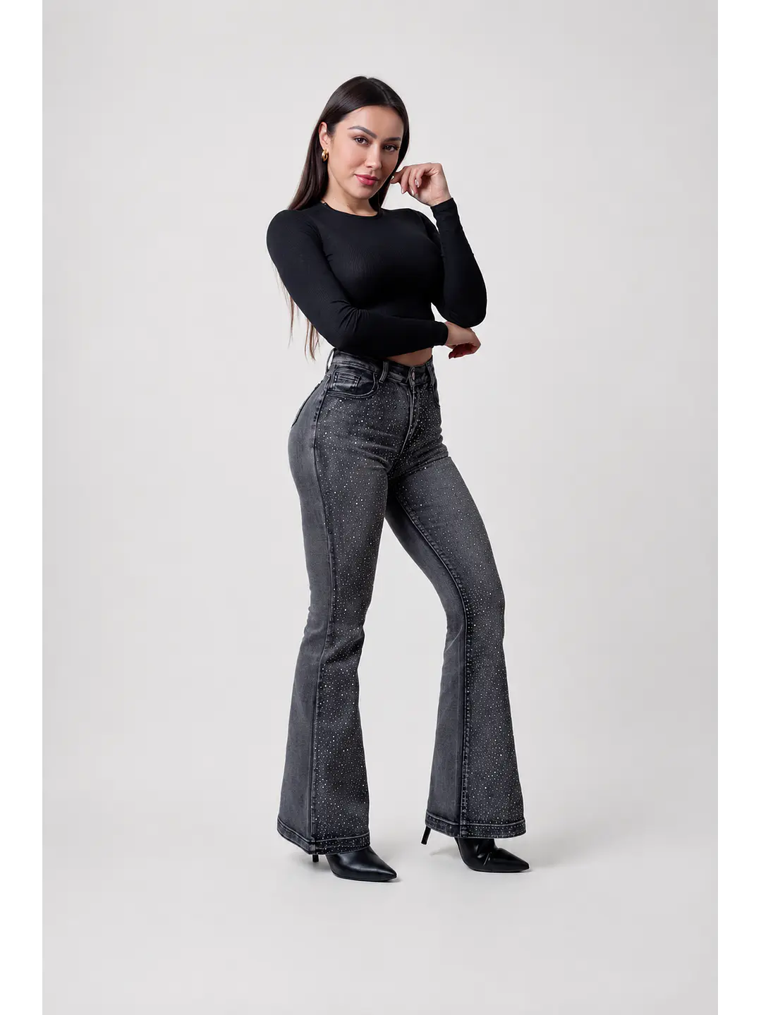 MODELO: MALI | FLARE JEANS CON BRILLOS (TALLAJE PEQUEÑO) 9