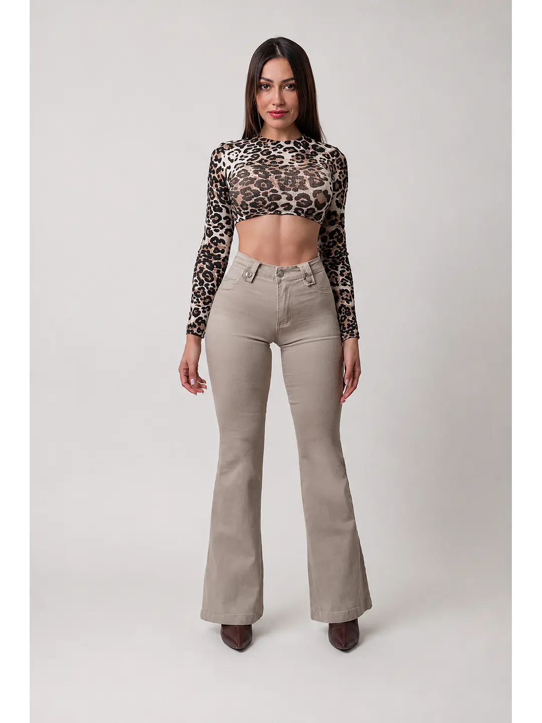 MODELO: JULIETA | FLARE JEANS (TALLAJE PEQUEÑO) 3