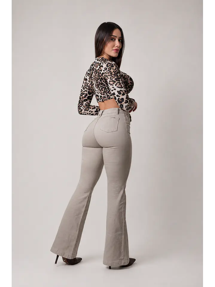 MODELO: JULIETA | FLARE JEANS (TALLAJE PEQUEÑO) 5