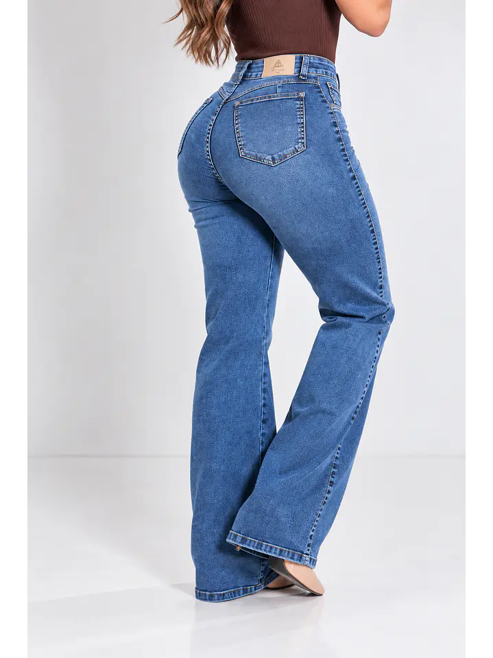 MODELO: AMBAR | WIDE LEG | CORTE RECTO 4