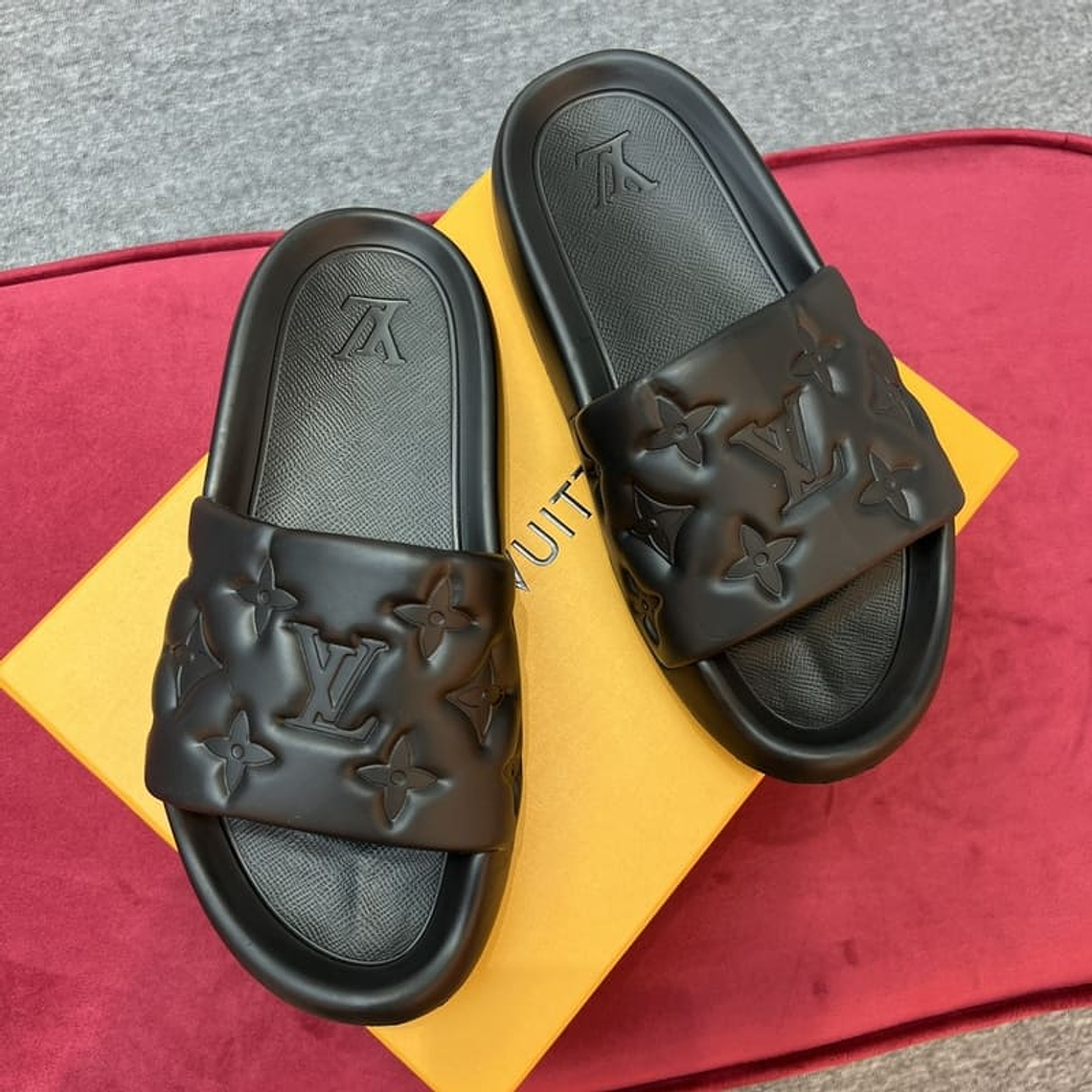 Louis Vuitton Waterfront Black Slippers 5