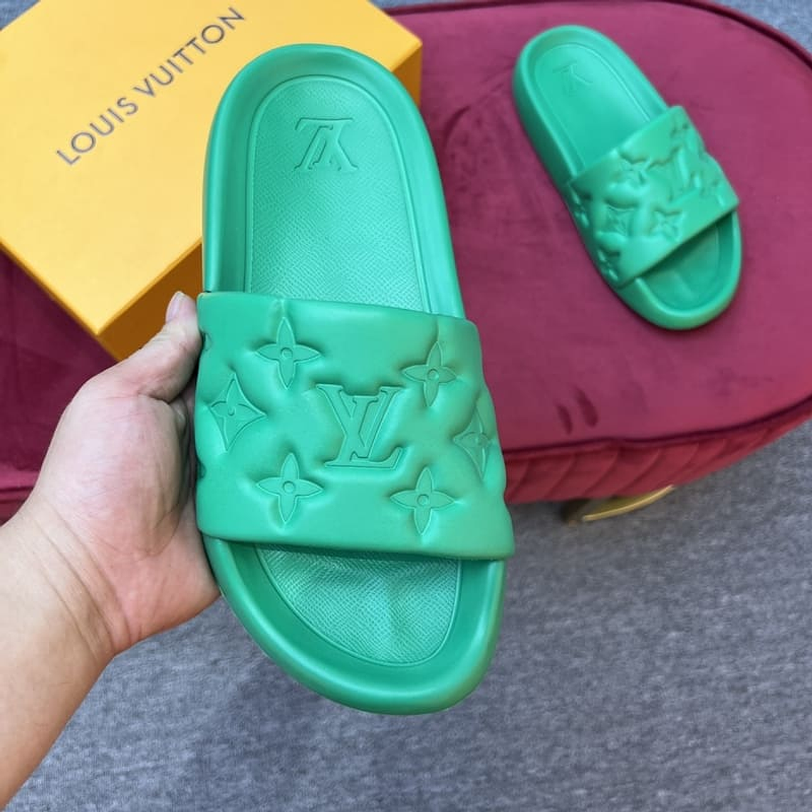 Louis Vuitton Waterfront Green Slippers 7