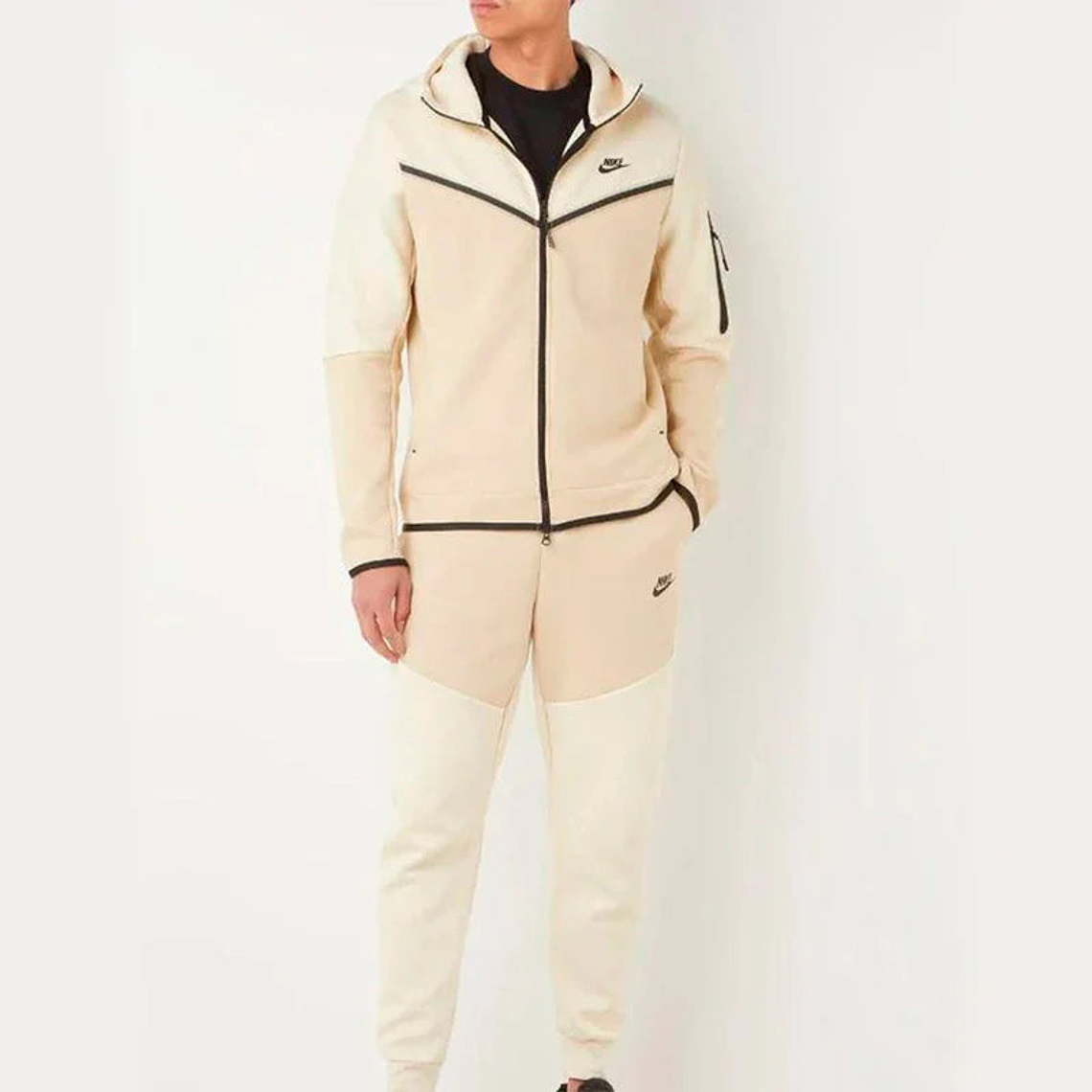 Nike Tech Fleece Cream 1