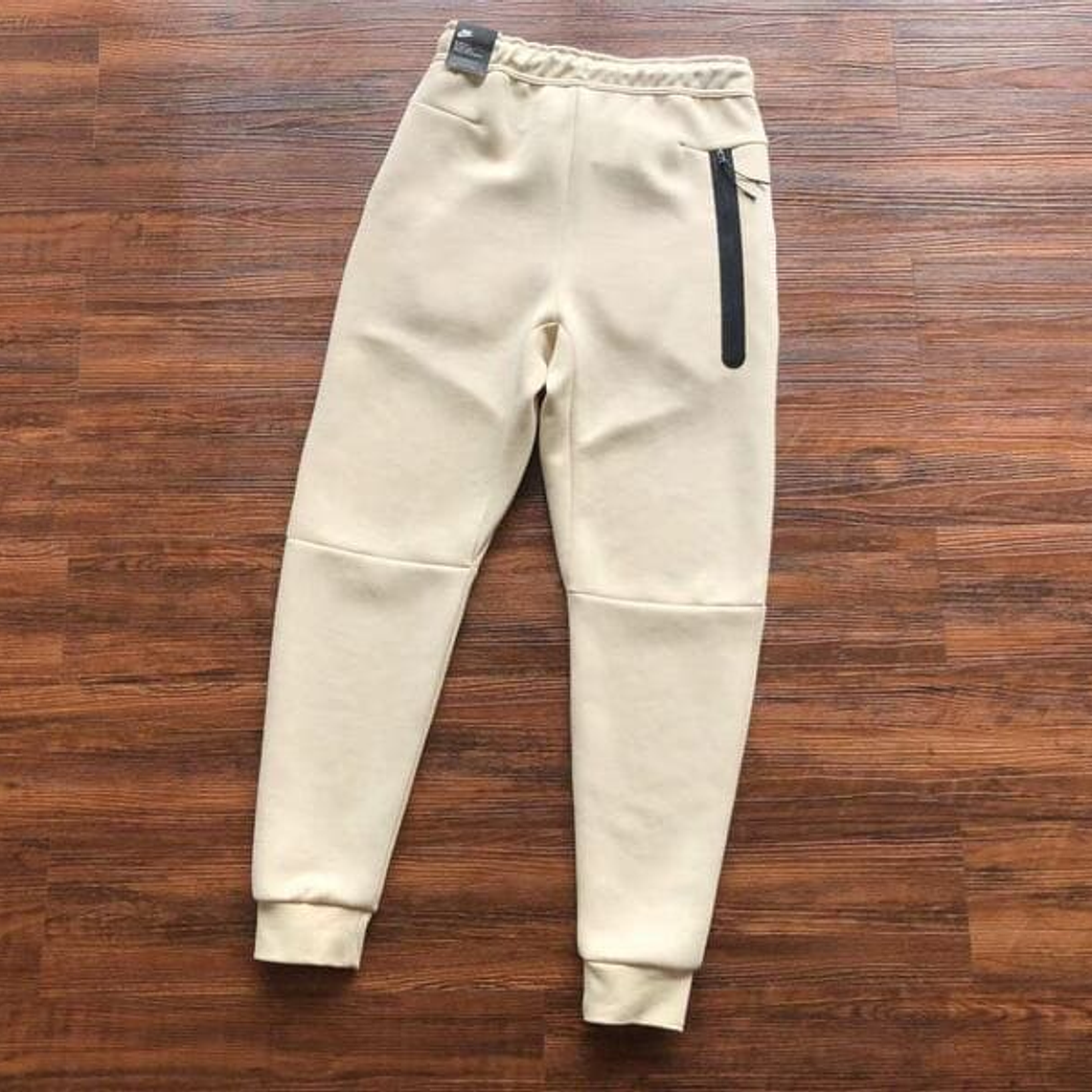 Nike Tech Fleece Cream 3