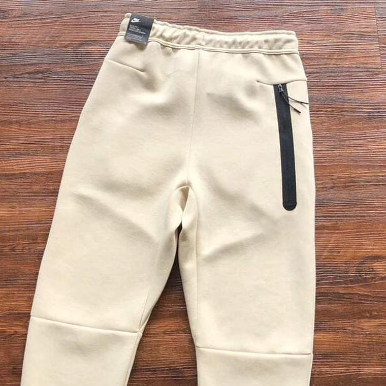 Nike Tech Fleece Cream 6