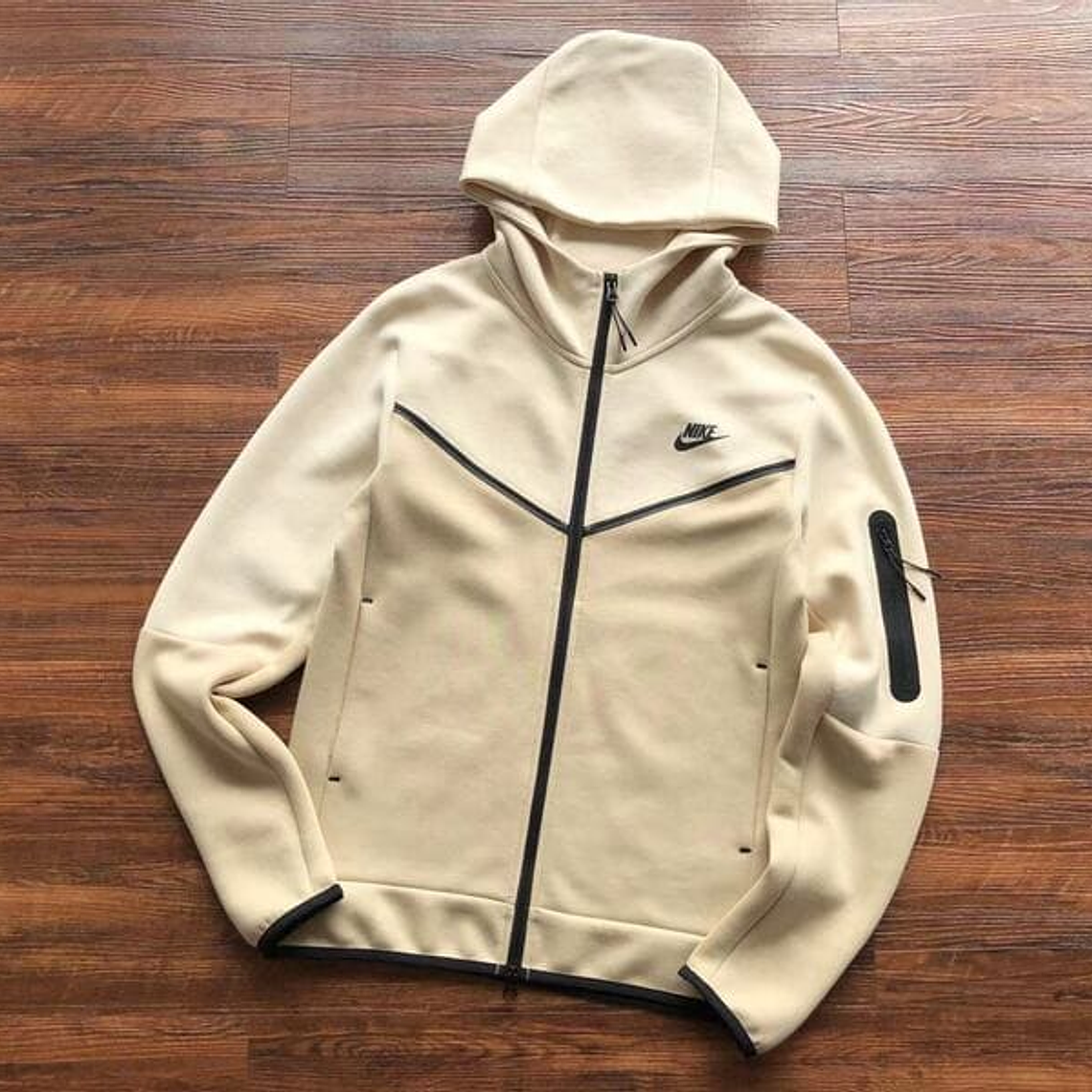 Nike Tech Fleece Cream 2