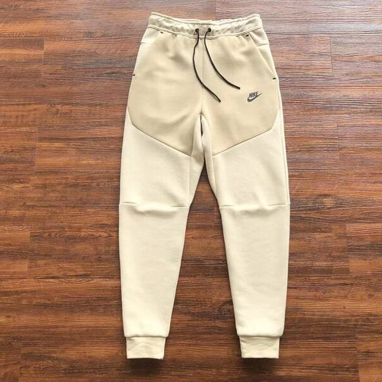 Nike Tech Fleece Cream 9