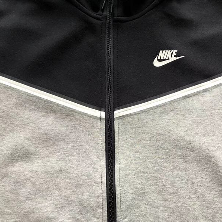 Nike Tech Fleece Black & Grey 4
