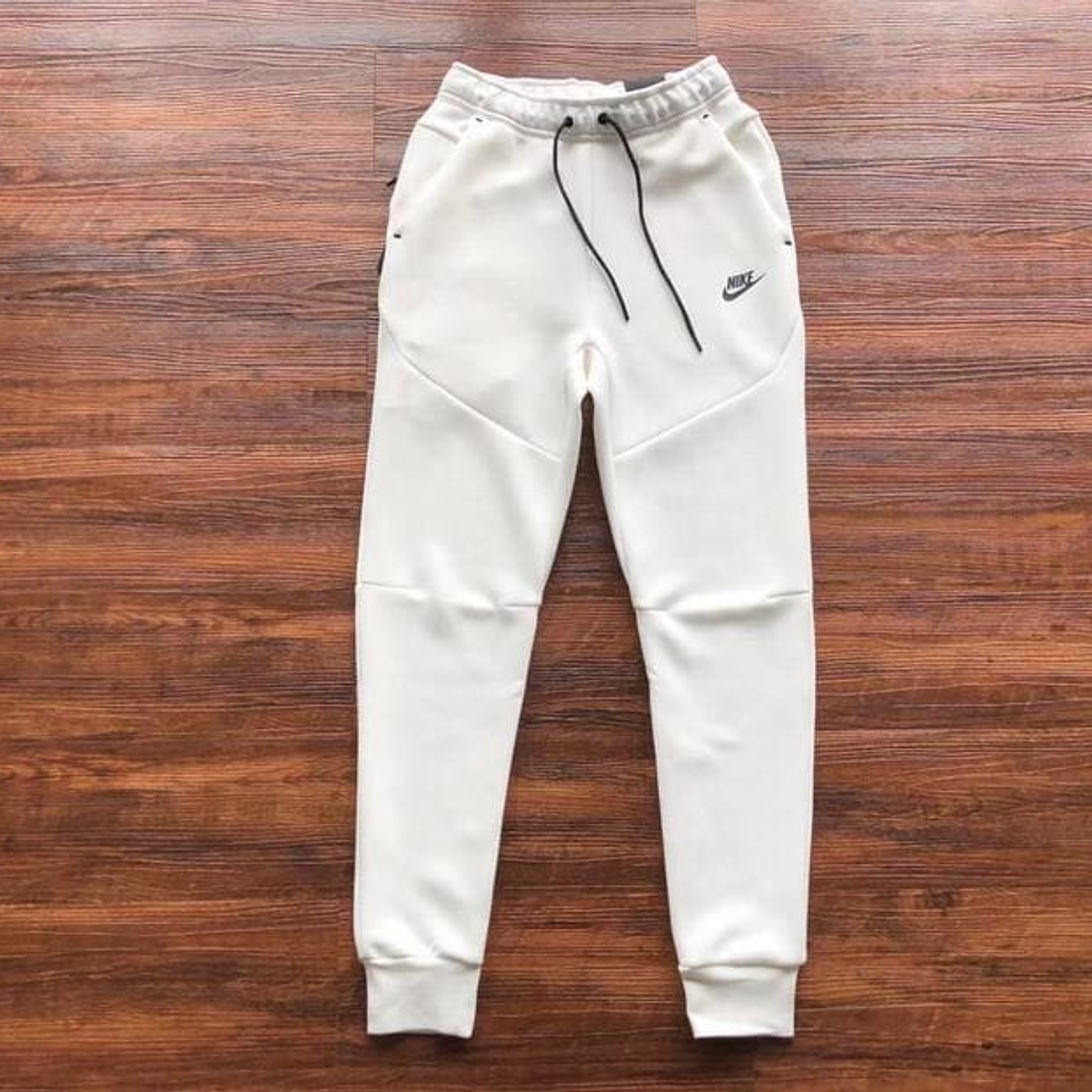 Nike Tech Fleece White 5