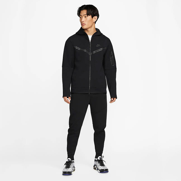 Nike Tech Fleece Black 1
