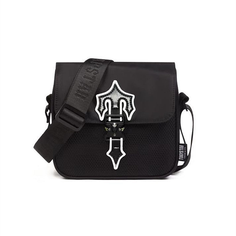 Trapstar Irongate Black Bag 1
