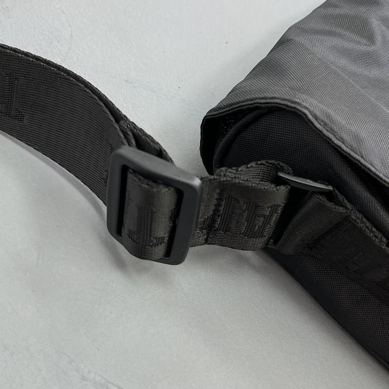 Trapstar Irongate Black Bag 5