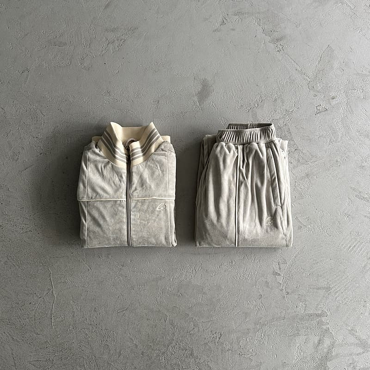 Corteiz Grey Velour AMG Set 4