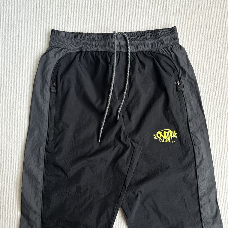 SYNA World Syna Logo Shell Black Set 5