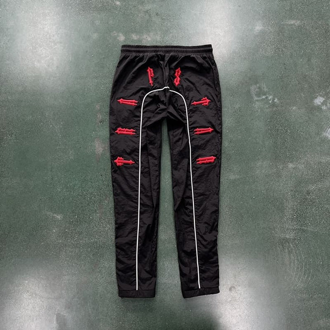 Trapstar Irongate 2.0 Shellsuit Red Black Set 3