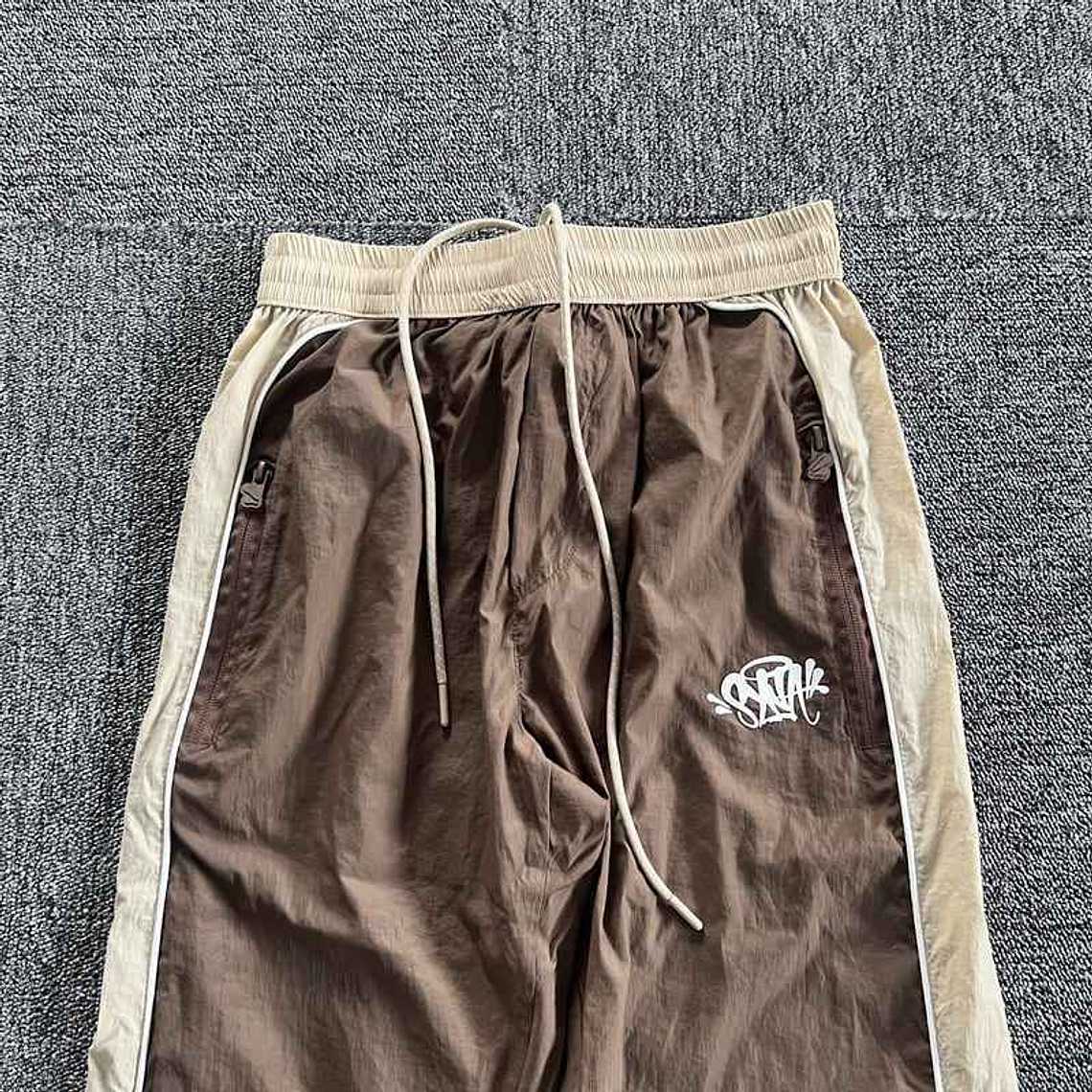 SYNA World Syna Logo Shell Brown Set 5