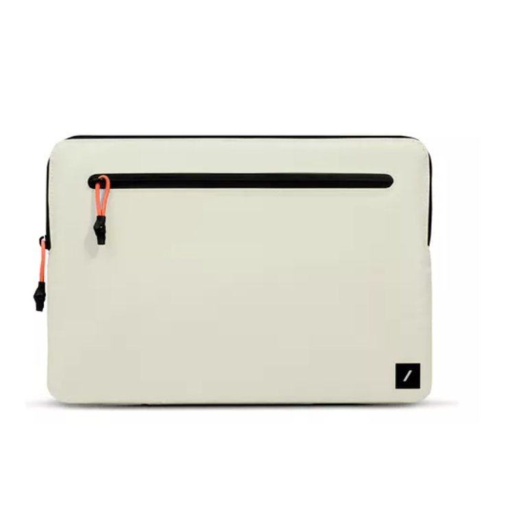 Funda ultraligera para Macbook 16“  - Native Union Sandstone 1