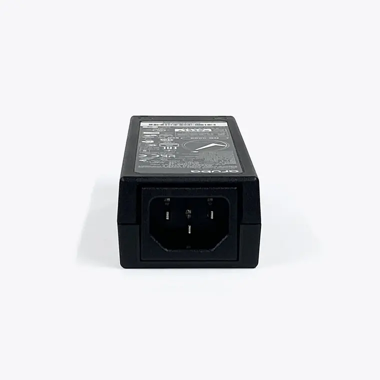 Inyector PoE Aruba R8W31A Instant On (Midspan, 15.4W) 3