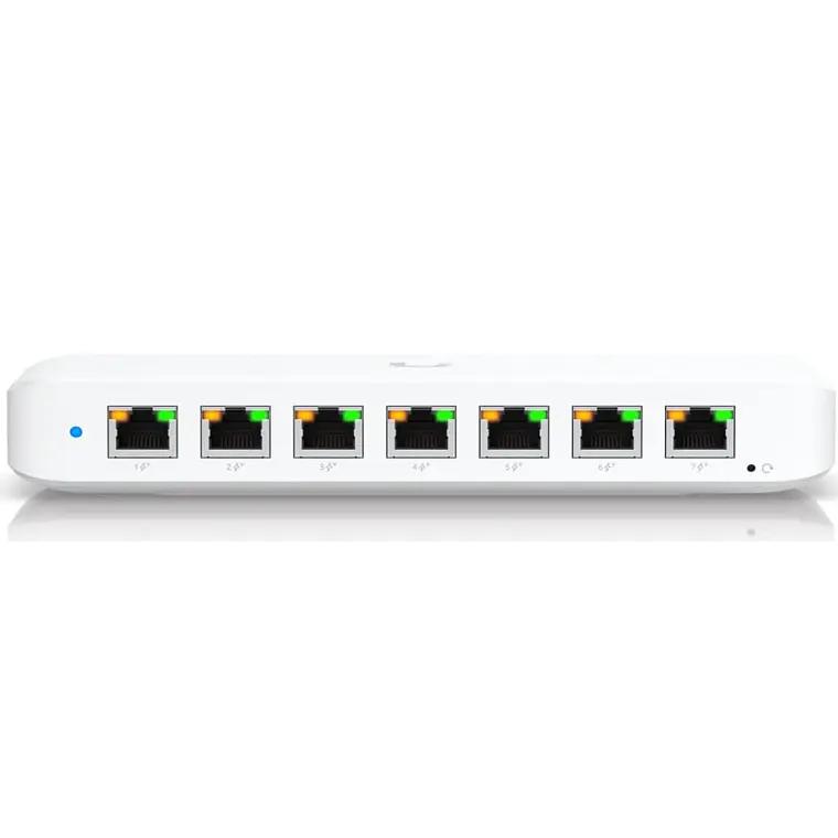 Switch 8 puertos PoE UniFi USW Ultra 210W Gigabit con PoE+ y 2 SFP 1