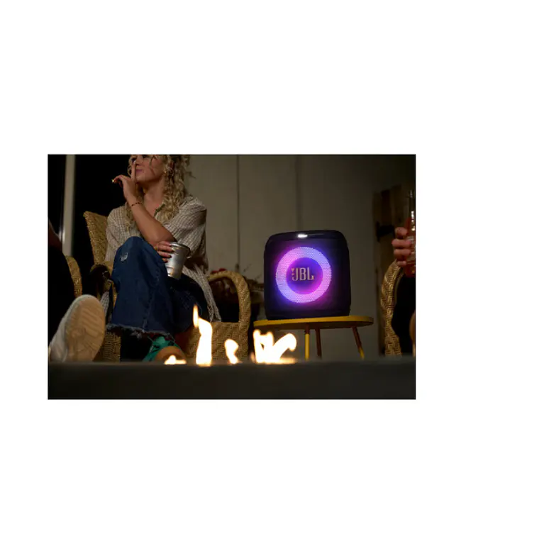 Parlante JBL Partybox Encore Essential  7