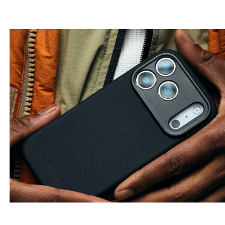 Funda silicona antimicrobiana iPhone 17 Pro Max Decoded negro phantom 5