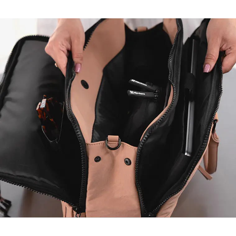 Maletín para laptop Klip Xtreme - 13“ - Polyester 4