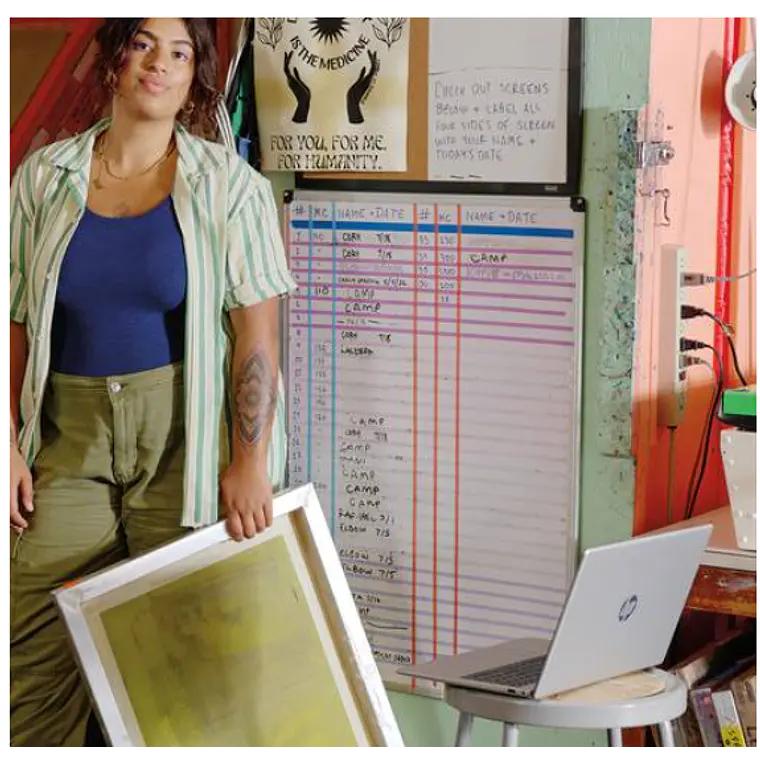 Notebook HP de 15 -FDO252LA de 15.6“ (AMD Ryzen 5 7520U, 8GB de Ram, 512GB SSD,Win11 Home) 4