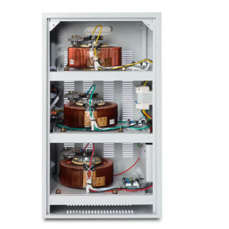 Estabilizador de Voltaje Enersafe de 10 kVA (Trifásico, Motor Servo) 2