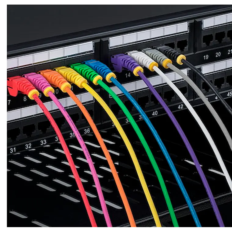Cable de Red Ethernet CAT6 Delgado LSZH 28AWG Snagless 100W PoE 15m StarTech.com Negro 6