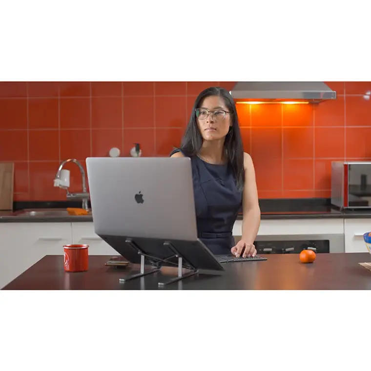 Base Elevadora Portátil para Laptop Targus 7