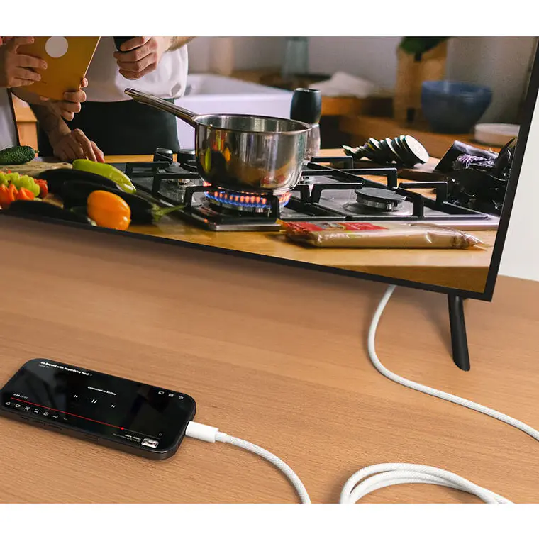 Cable Adaptador USB-C a HDMI 2.4m HyperDrive 4K 60Hz HDR Blanco 5