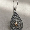 Aros colgantes plata con pepita de oro 1