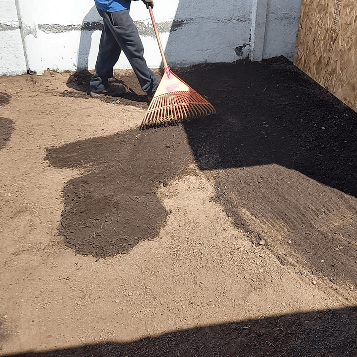 Compost Vegetal 1000 Lt 6