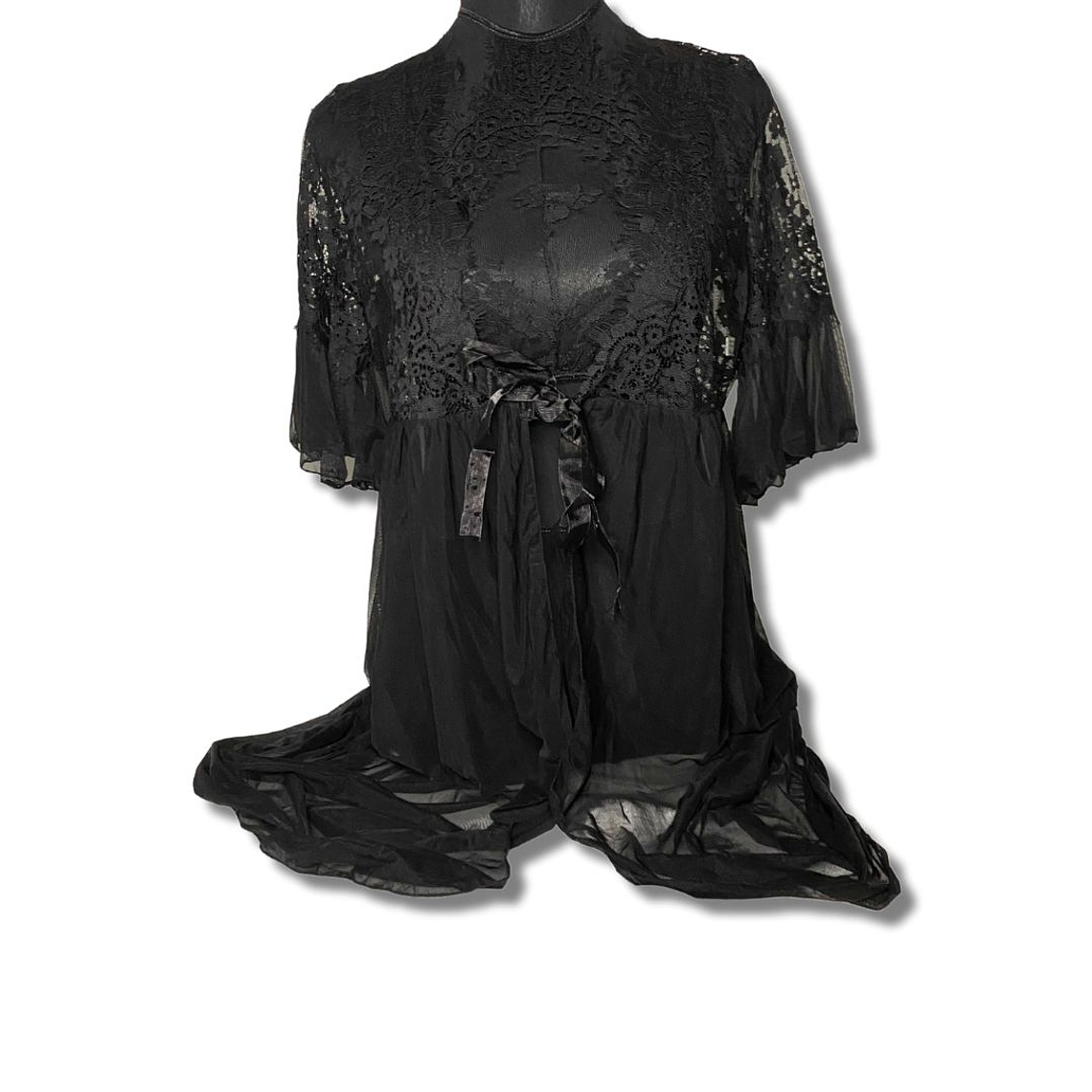 Conjunto encaje negro de 3 piezas  1