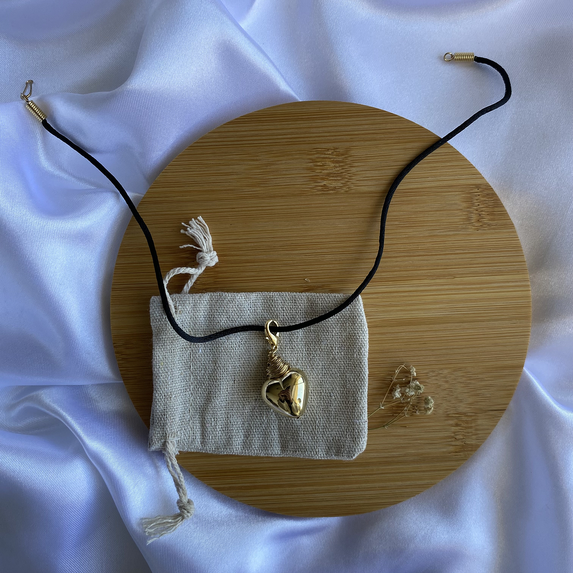 Collar corazón liso 2