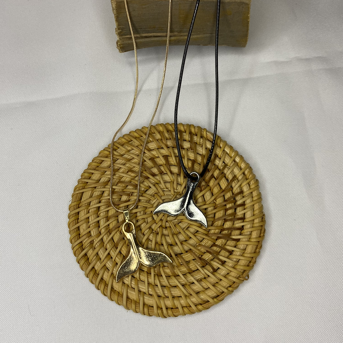 Collar cola de pez 3