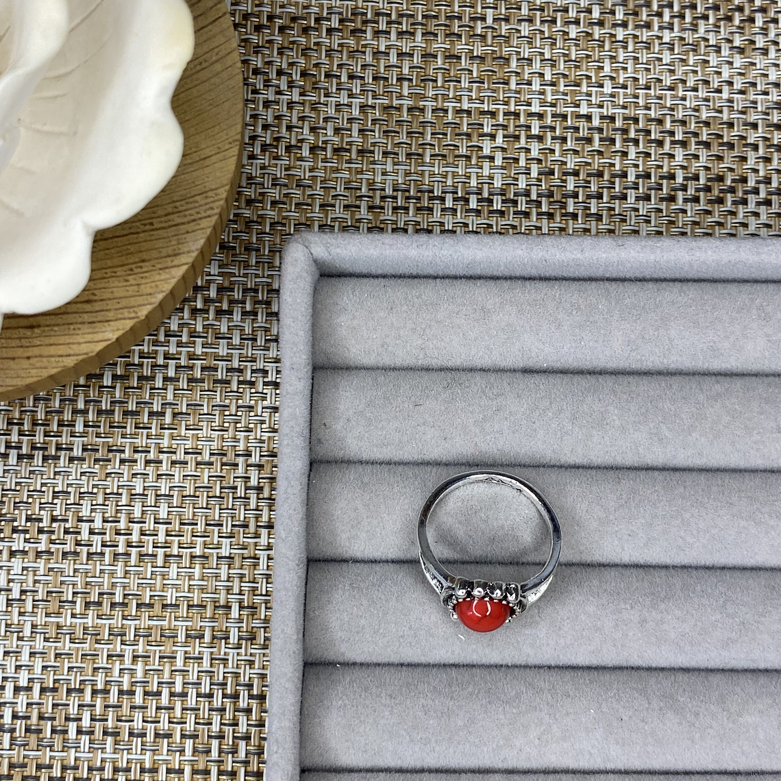 Anillo piedra artificial 2